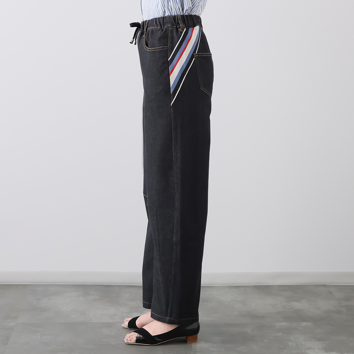 イクシーズ アクセントリブ カーブライン デニムパンツ