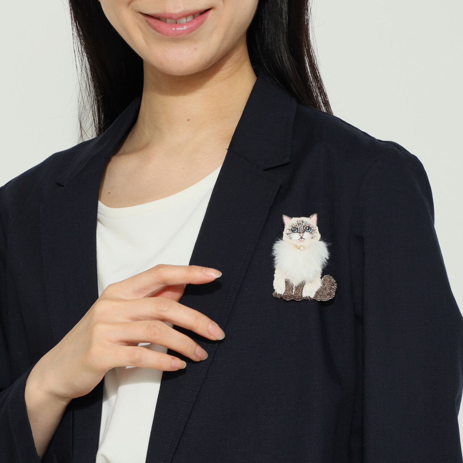 ラカム ツンデレキャットシリーズ 日本製　手作業組み立て チャームにもなる！ 立体刺しゅうブローチ