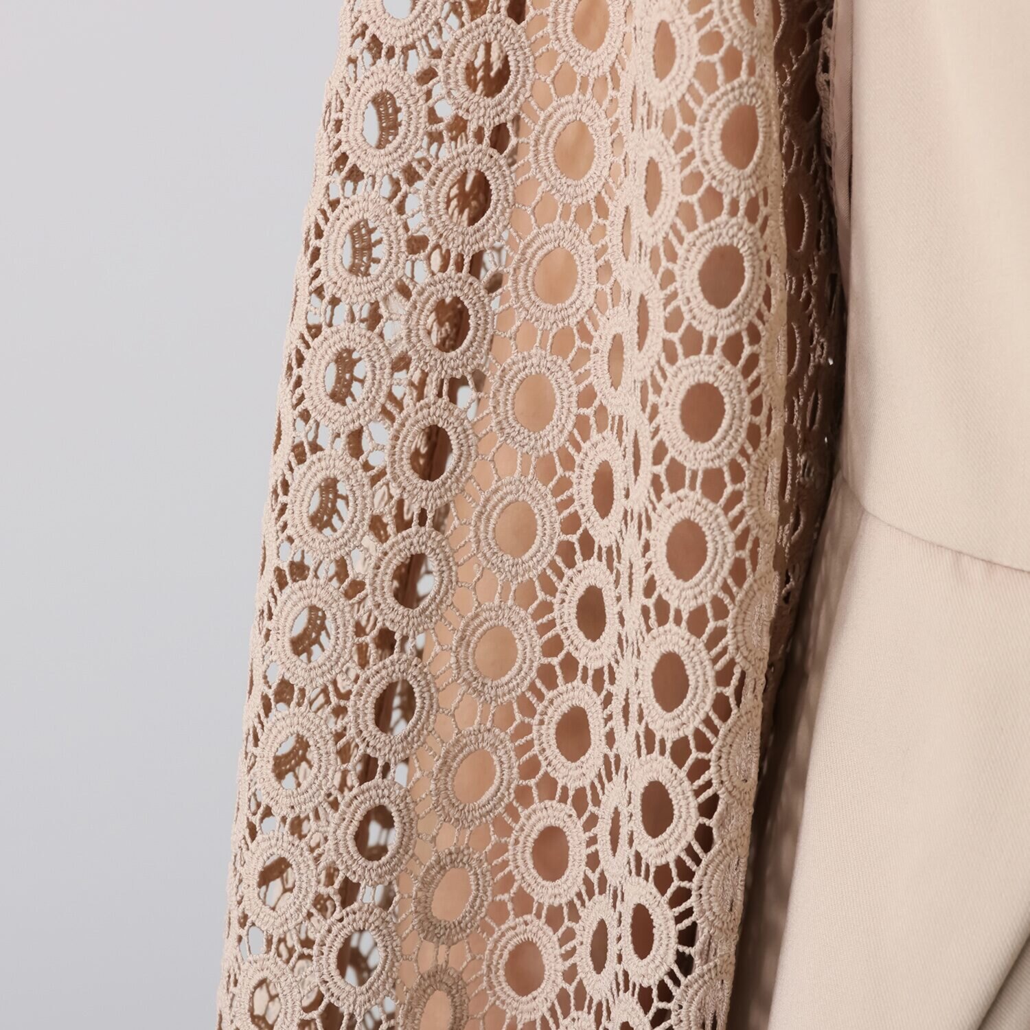 ボンボン・エ・ショコラ ボリュームスリーブ レースボレロ