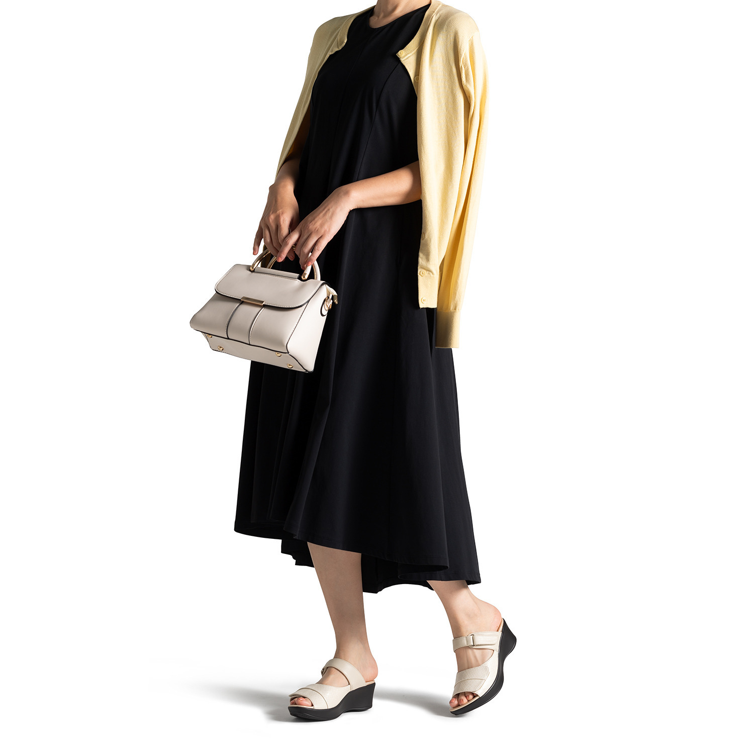 アーチフィッター こだわり素材・構造で 快適歩行をサポート♪ ダブルベルトミュール １３０ ＜スネーク調デザイン＞