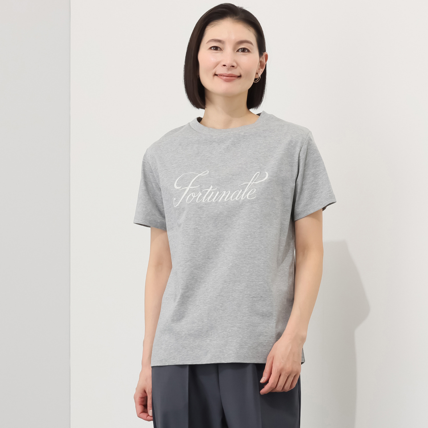 アンドスピカ 吸水速乾 刺しゅうモティーフ ジャージープルオーバー