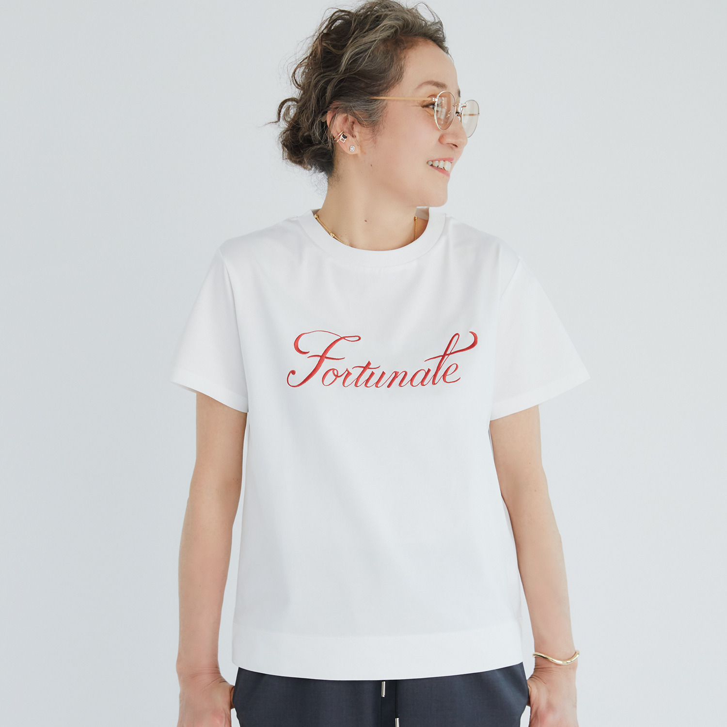 アンドスピカ 吸水速乾 刺しゅうモティーフ ジャージープルオーバー