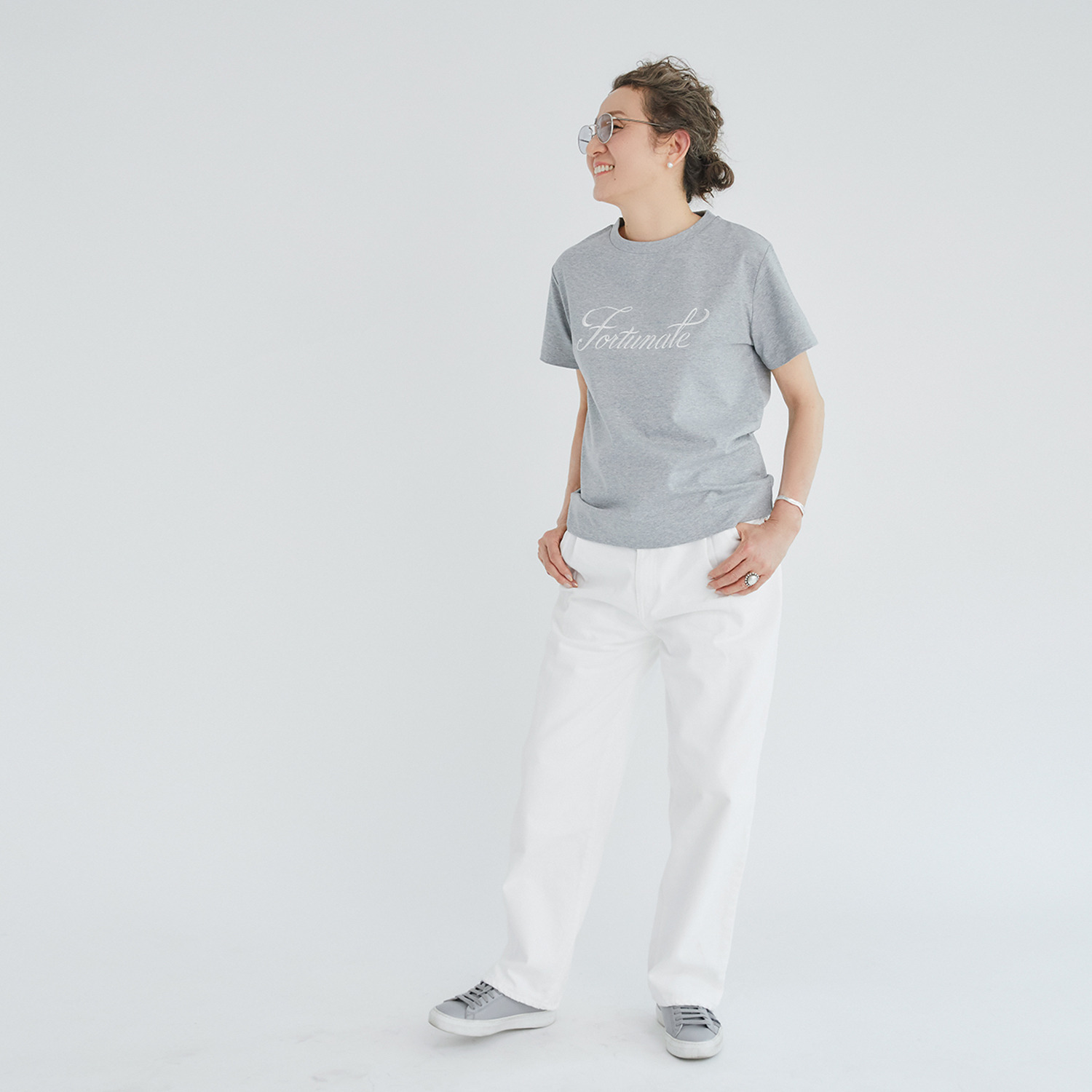 アンドスピカ 吸水速乾 刺しゅうモティーフ ジャージープルオーバー