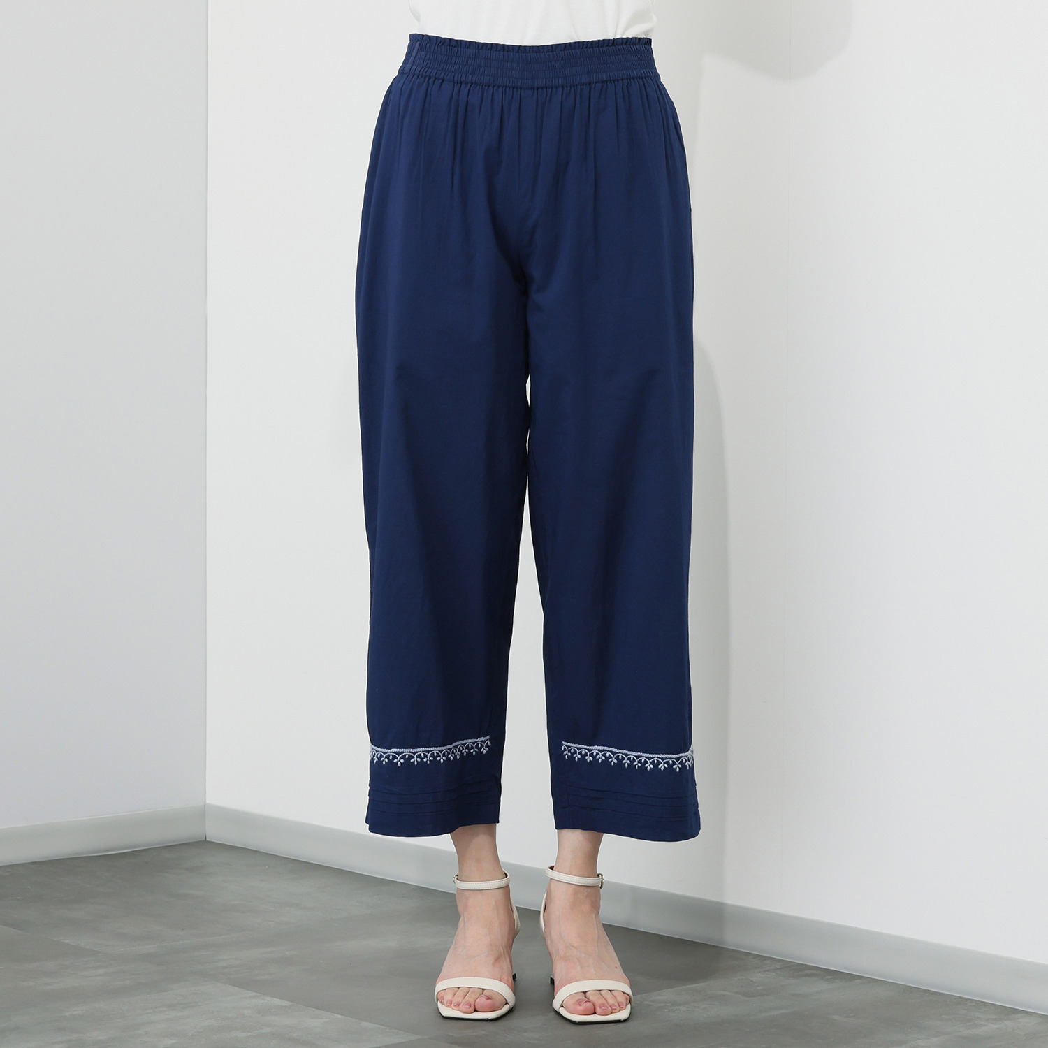 シルカシア インドの伝統工芸 チカン刺しゅう ワイドパンツ