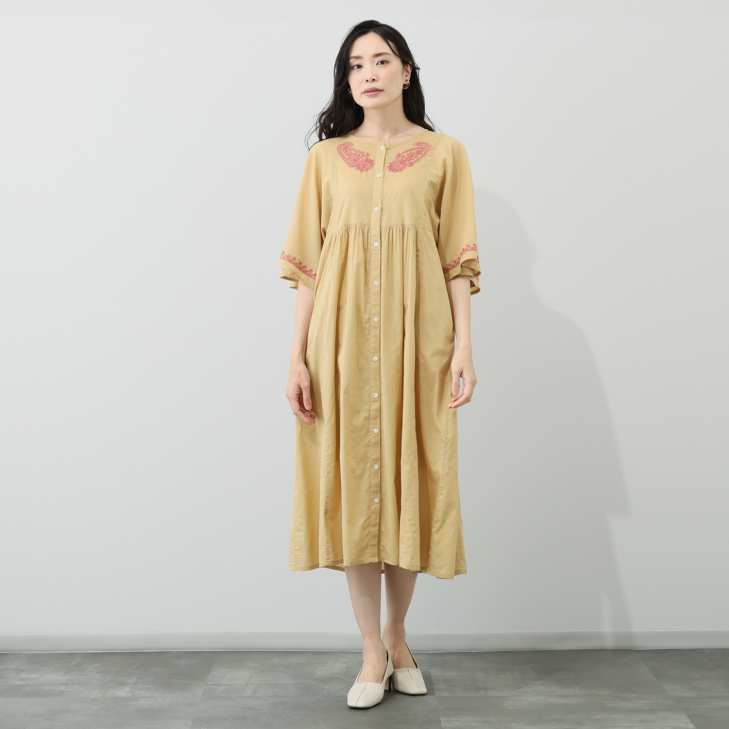 シルカシア インドの伝統工芸 チカン刺しゅう ロングワンピース