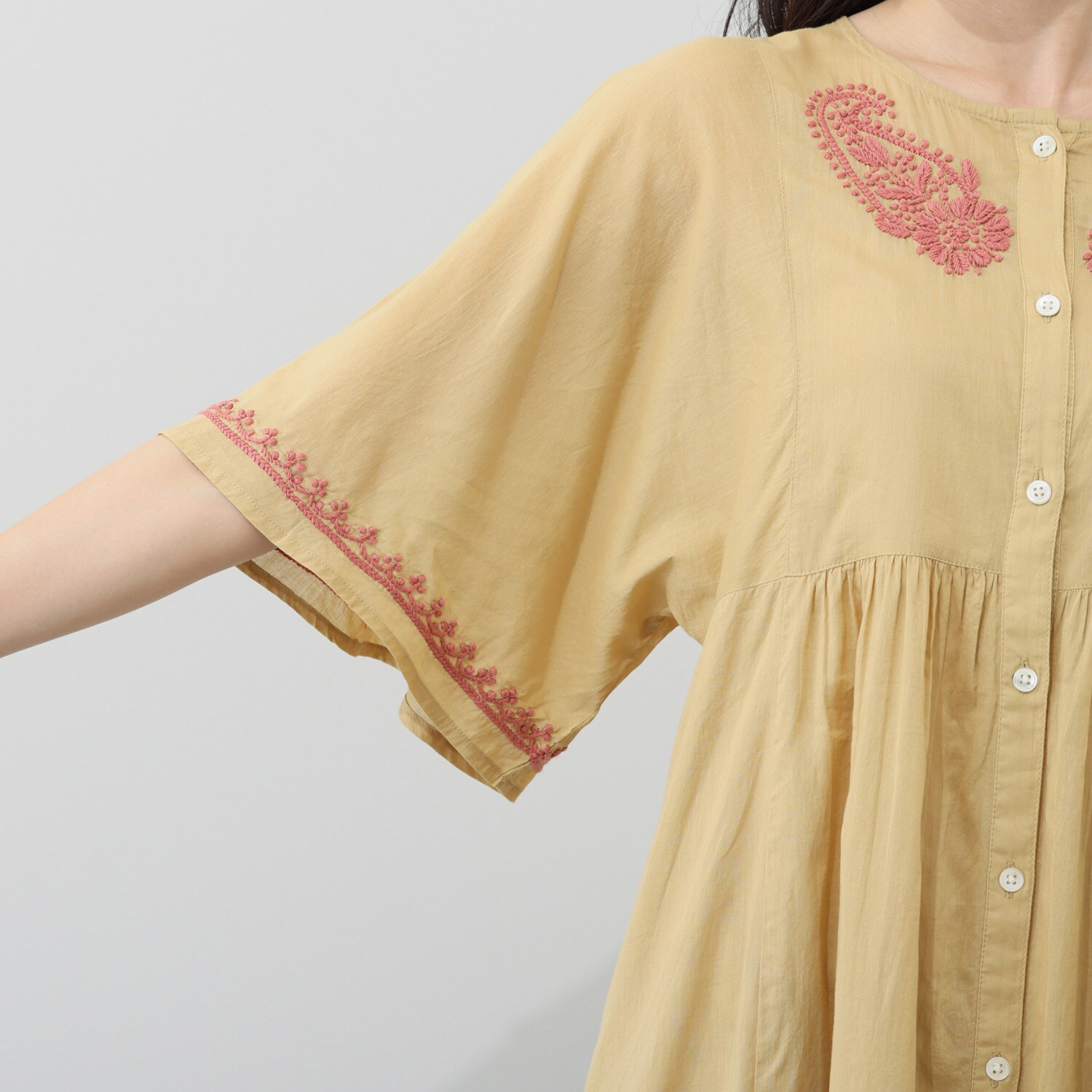 シルカシア インドの伝統工芸 チカン刺しゅう ロングワンピース