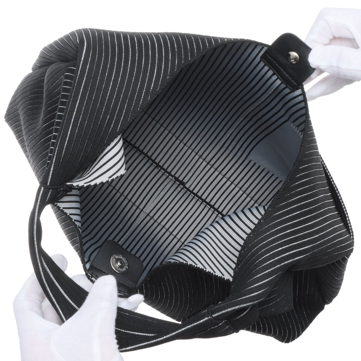 ルートート ニット素材の ワンショルダー トートバッグ