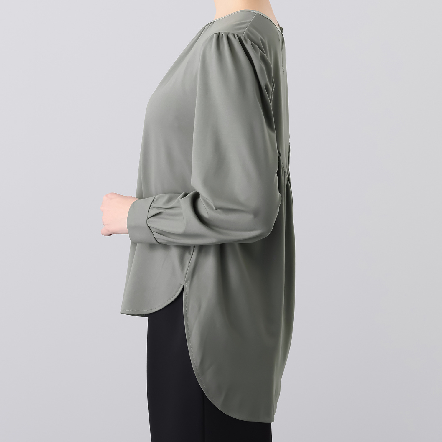 センスローブ ドレープカットソー サテンアクセント プルオーバー