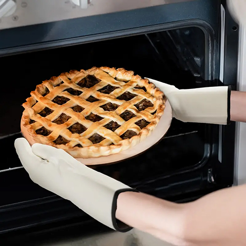 揚げ物や茹で物など さまざまな調理に重宝 ５本指で作業もしやすい 防水耐熱グローブ