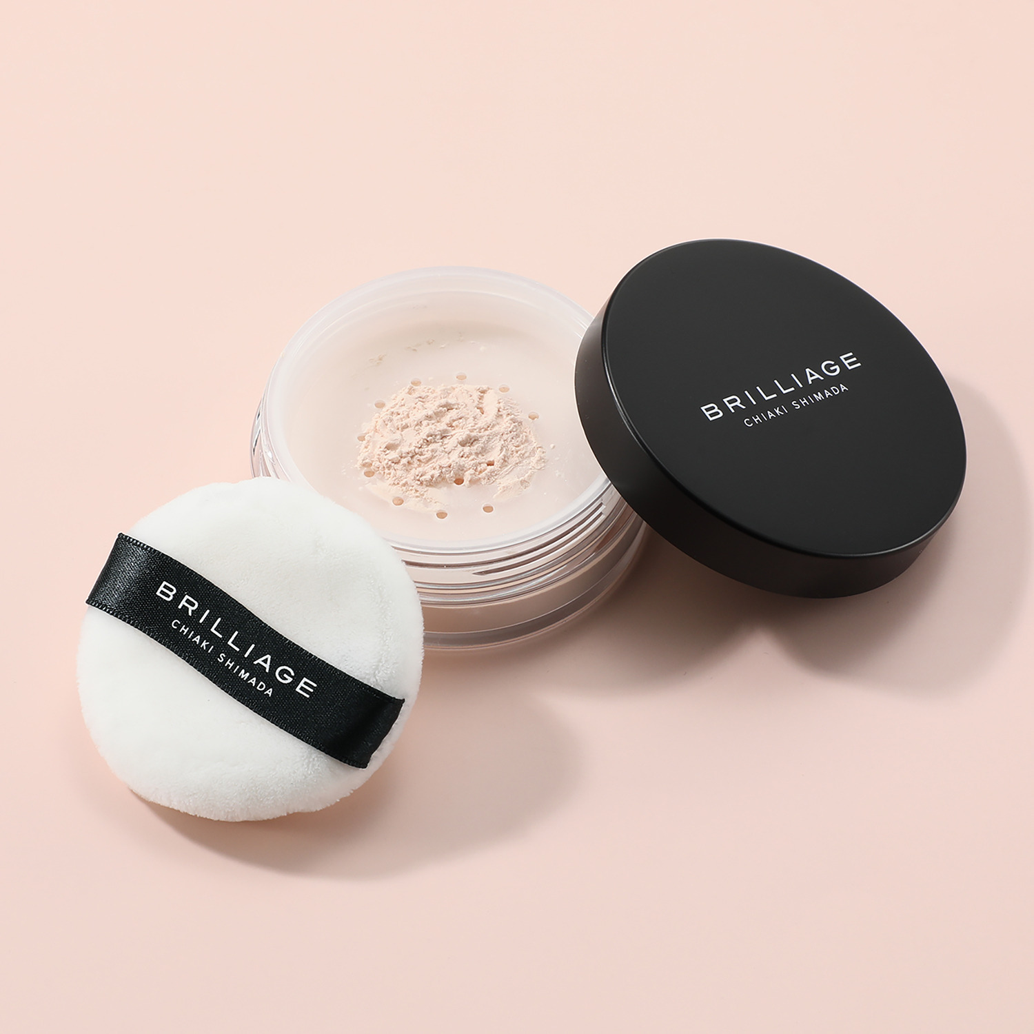 ブリリアージュ ソフトフォーカス効果で 毛穴や小じわをカバーして サラサラに仕上げる エクセレント　ルミナス グロウパウダー＆ フェイス　ブラシ