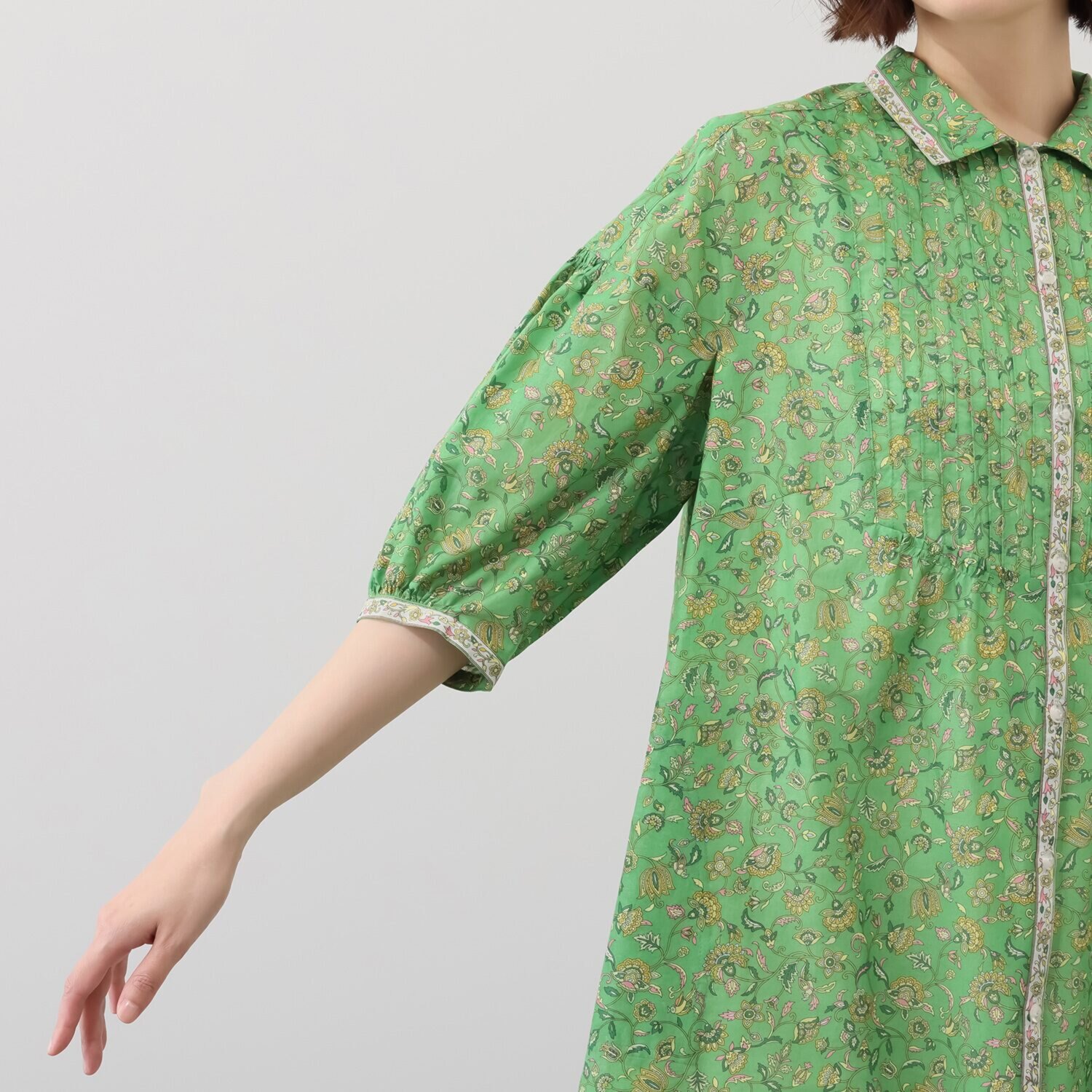 シルクロードクラブ ゴルゴンダ柄 ヨークピンタック ポケット付チュニック