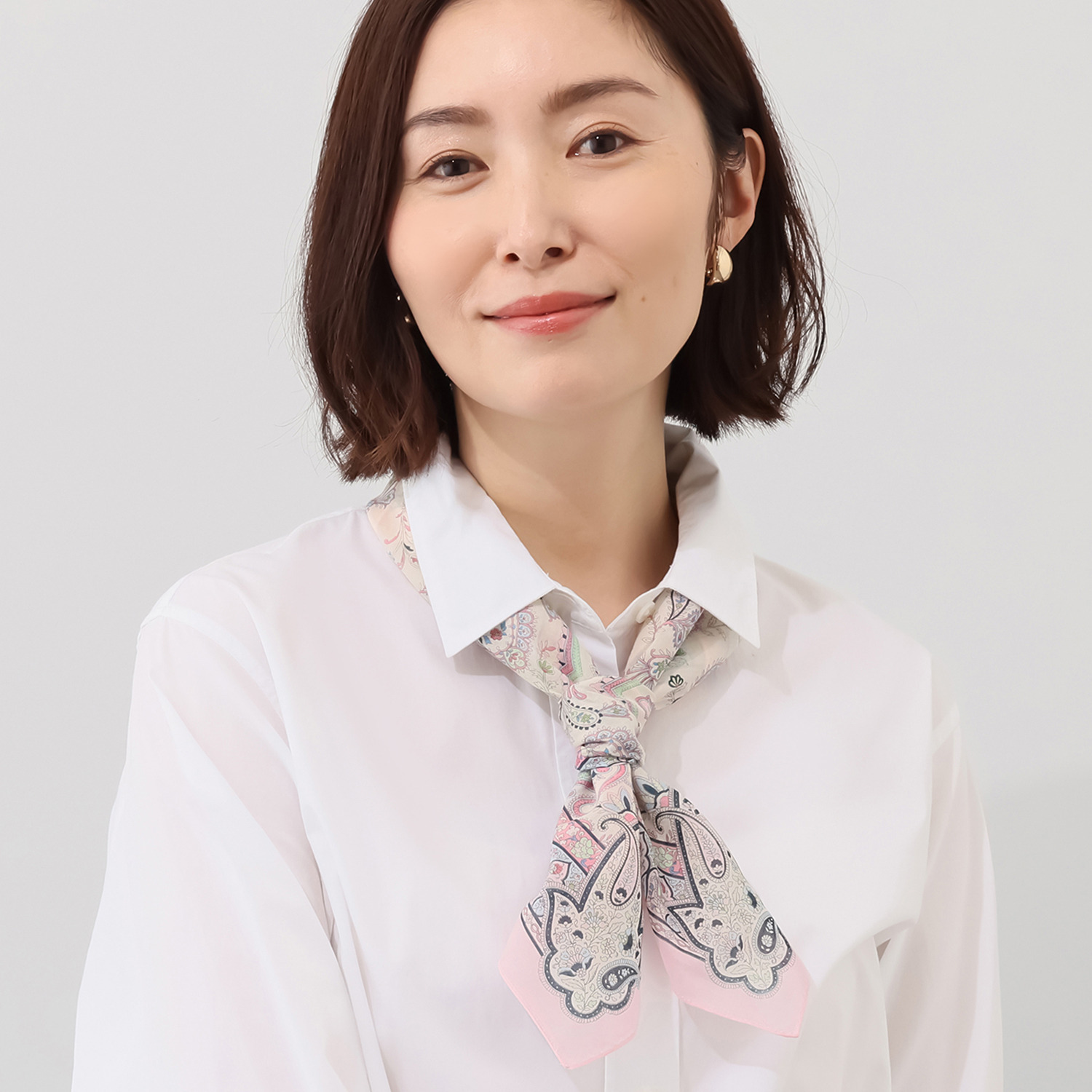 シルクロードクラブ フラワーフェザー柄 スカーフ