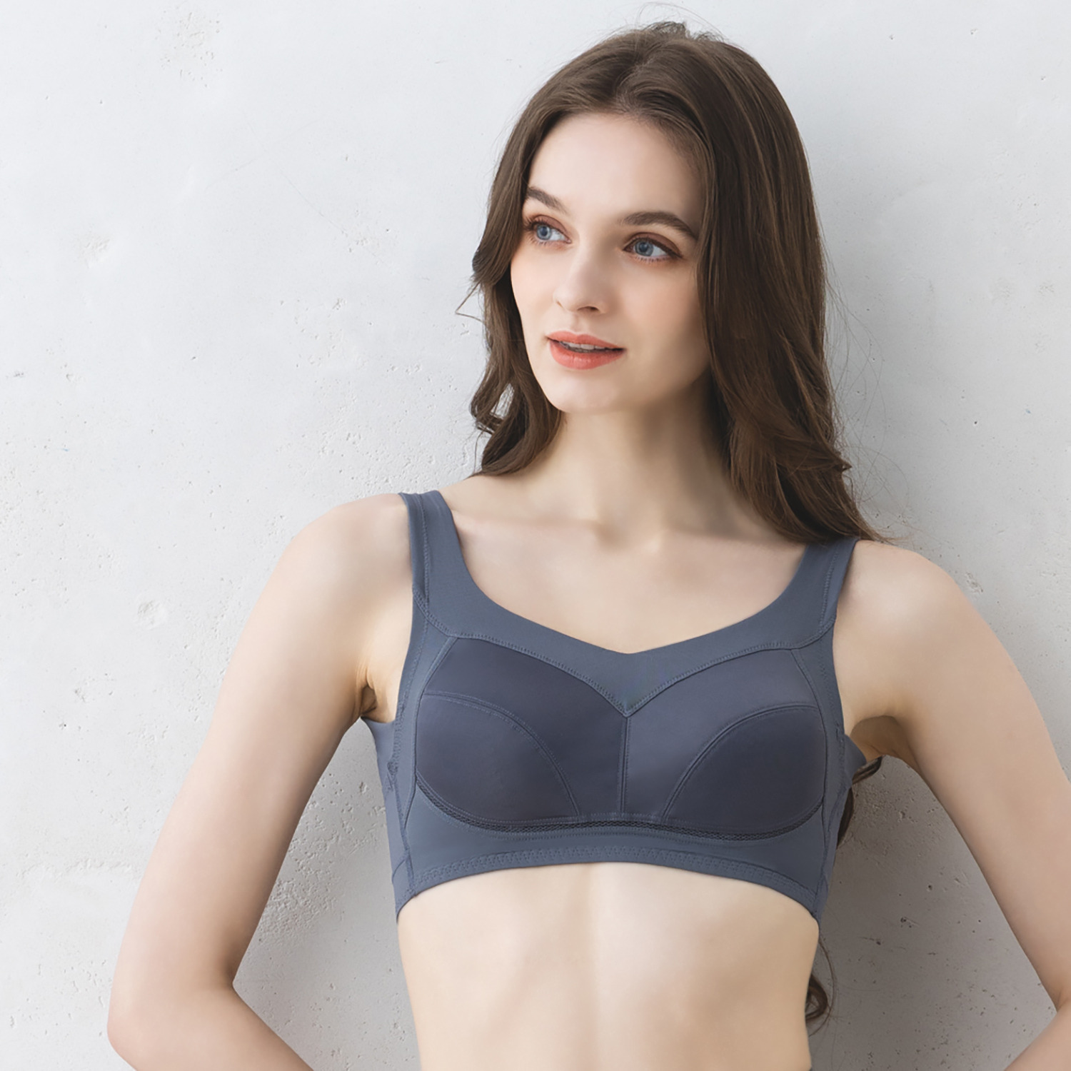 美人工房 ３６０度よくのびる！！ 接触冷感・抗菌防臭・速乾 ブラジャー