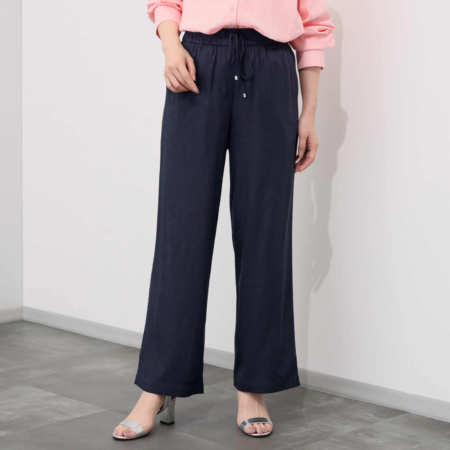 バイブリジット リネン混 ウエストドローストリング セミワイドパンツ