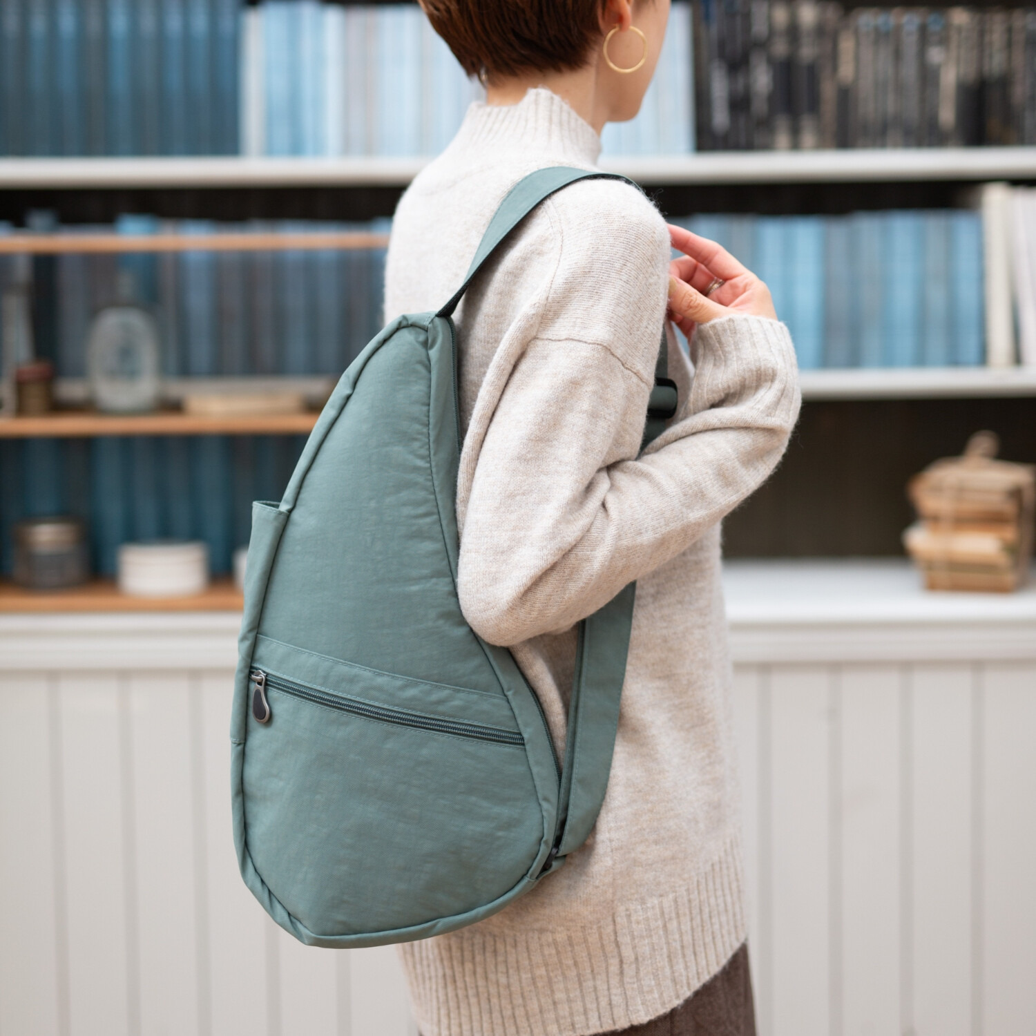 ヘルシーバックバッグ ポーチ付　はっ水 テクスチャードナイロン ボディーバッグ