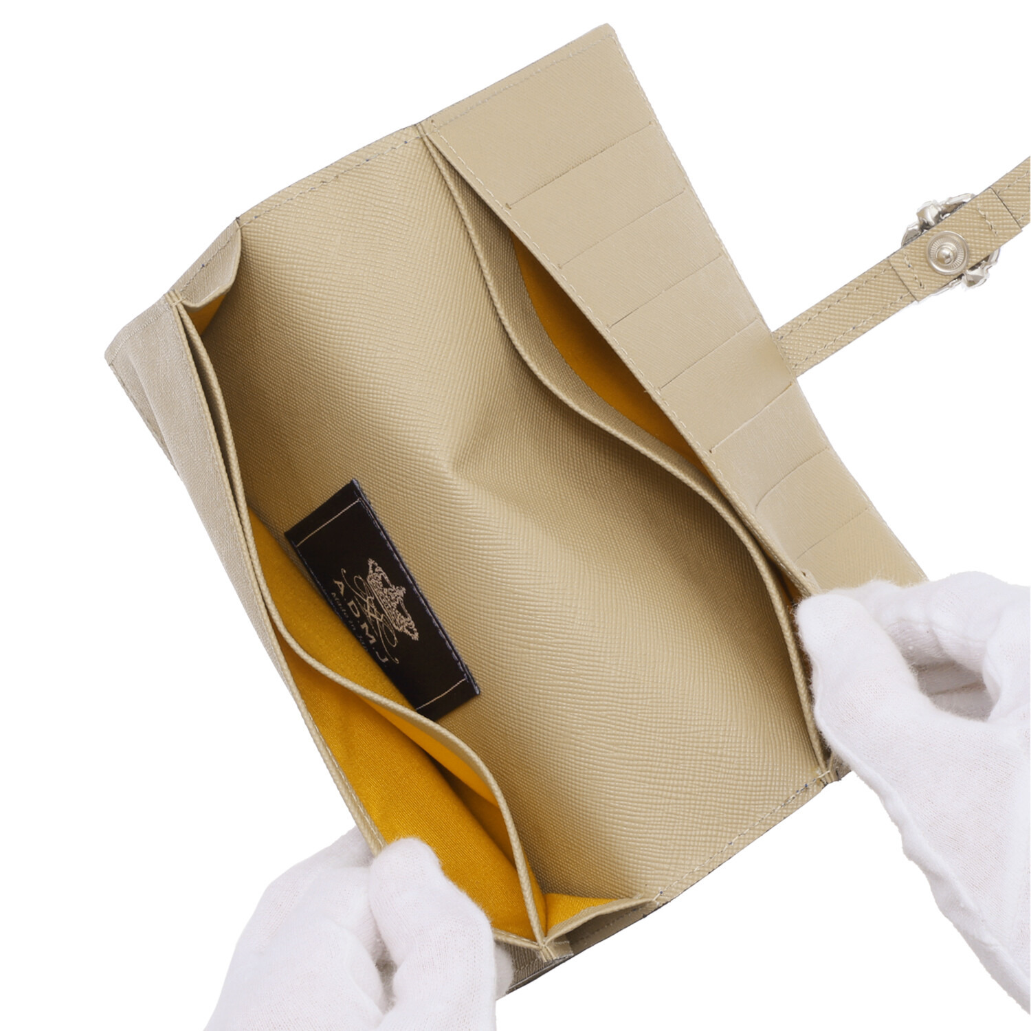 エーディーエムジェイ スパニッシュレザー マルチウォレット