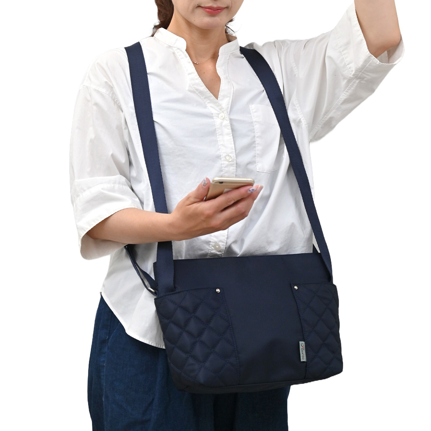 毎日のお出かけやお散歩 旅行のサブバッグとしても うれしいサイズ感 コアルーバッグ “ハナロミニ”