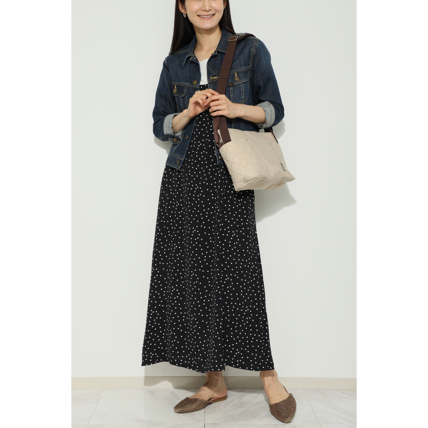 毎日のお出かけやお散歩 旅行のサブバッグとしても うれしいサイズ感 コアルーバッグ “ハナロミニ”