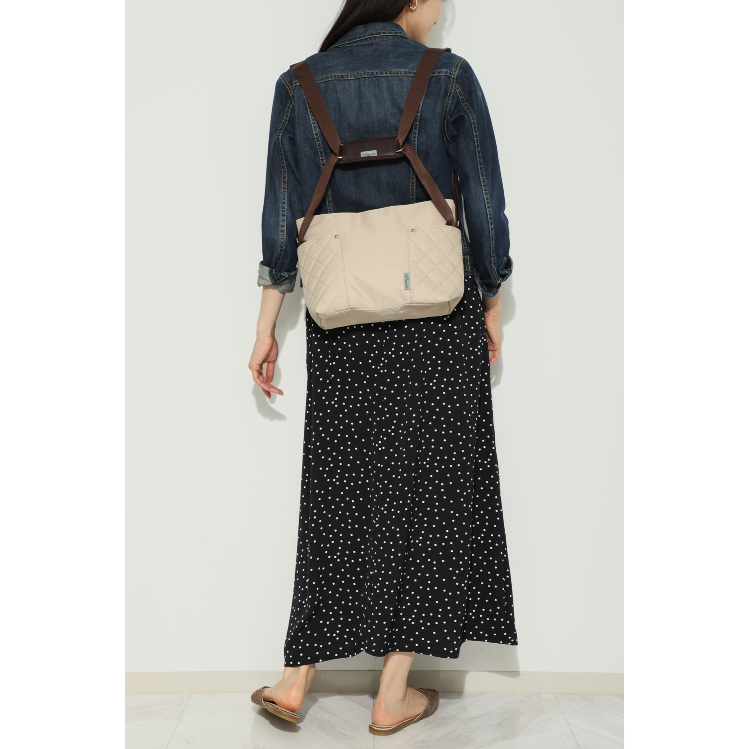 毎日のお出かけやお散歩 旅行のサブバッグとしても うれしいサイズ感 コアルーバッグ “ハナロミニ”