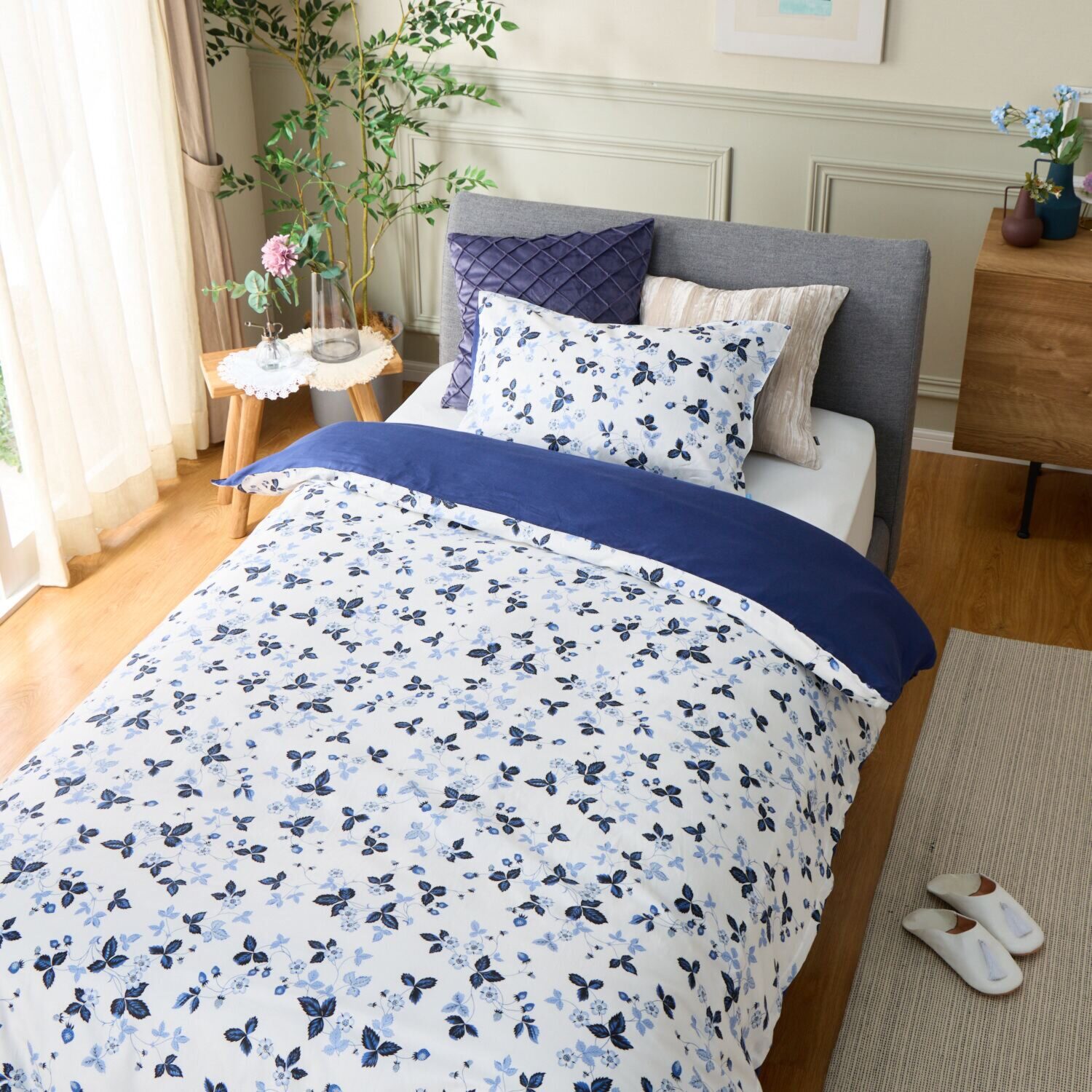 ウェッジウッド ストロベリーインクブルー コットンサテン掛けカバー ＜シングル＞