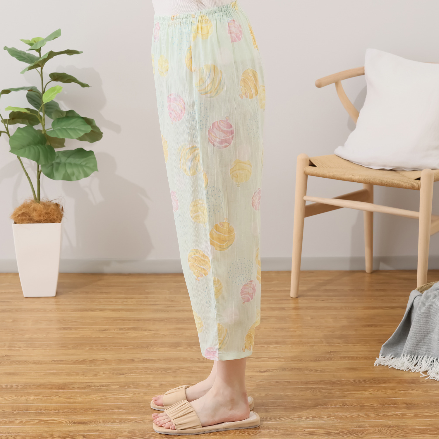 ナルエー 綿１００％楊柳 ヨーヨー柄 パジャマ