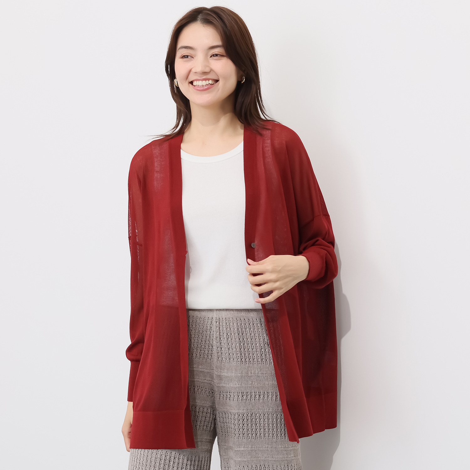 ソアージュ イタリア　カーサ・デル・ フィラート社製糸使用 シアーで上品な煌めき ミディアム丈カーディガン