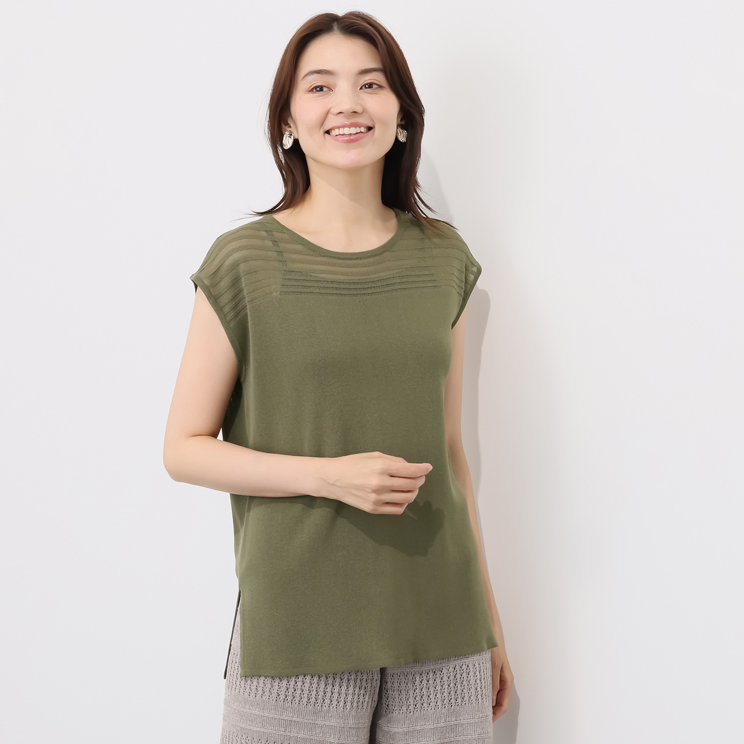 ソアージュ イタリア　カーサ・デル・ フィラート社製糸使用 上品な煌めき フレンチスリーブ プルオーバー