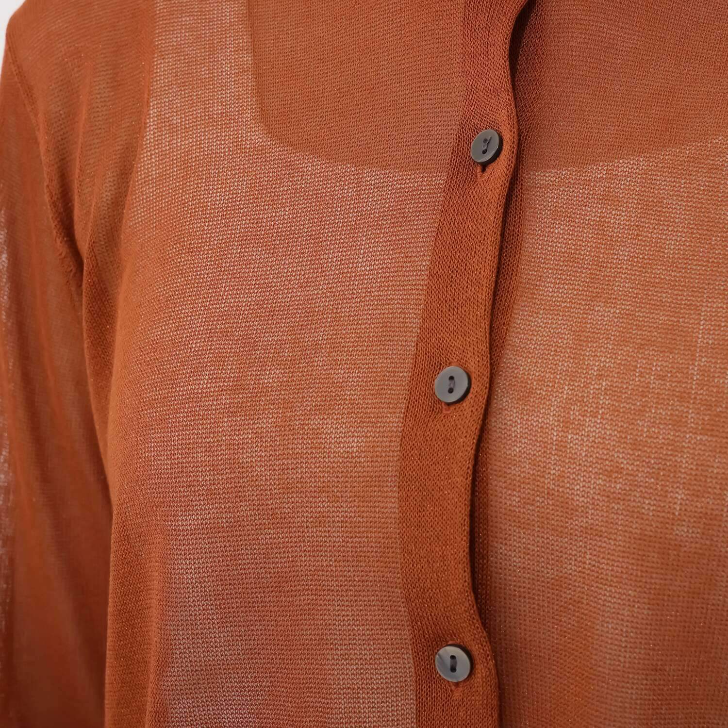 ソアージュ イタリア　カーサ・デル・ フィラート社製糸使用 シアーで上品な煌めき ラウンドネック カーディガン