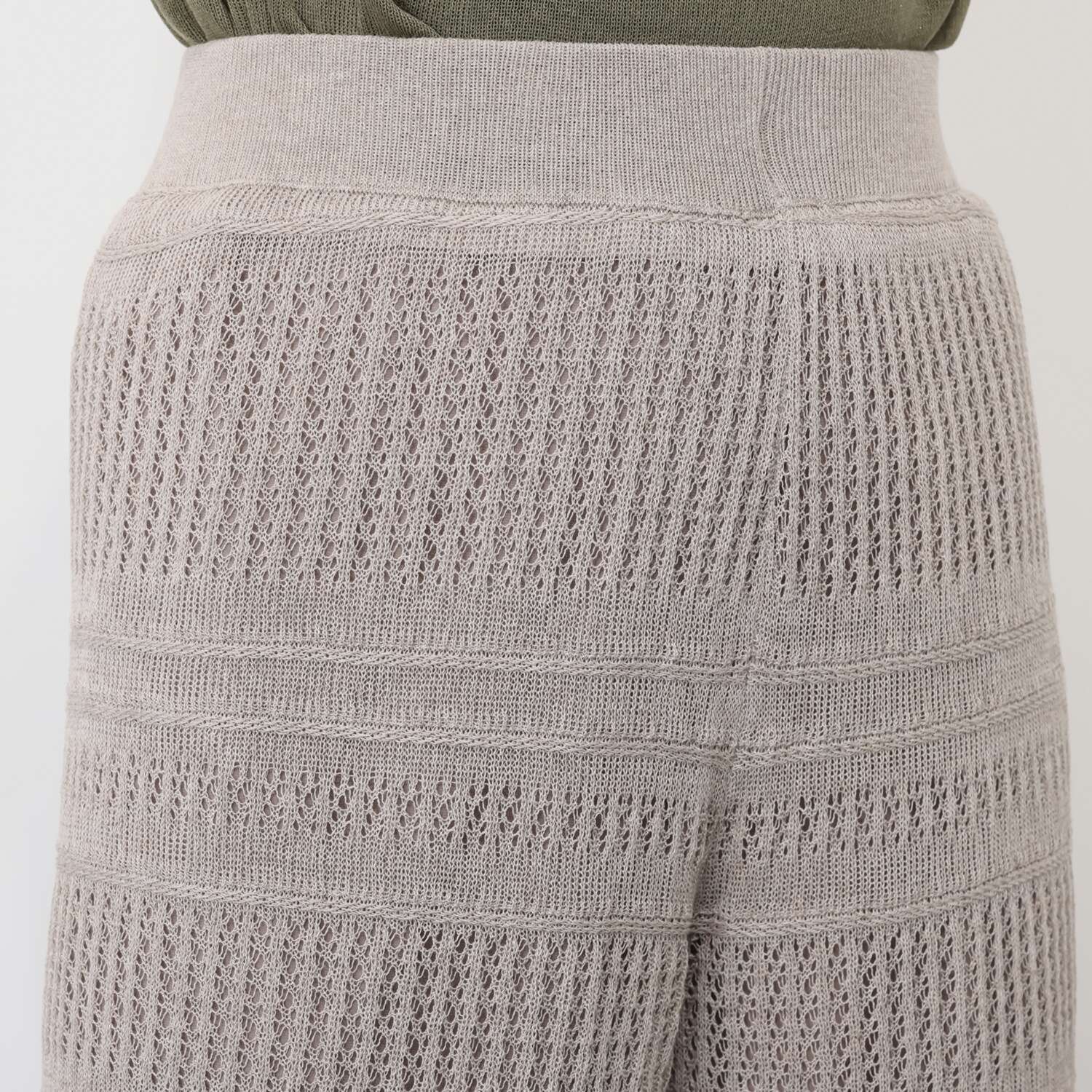 ソアージュ イタリア　カーサ・デル・ フィラート社製糸使用 上品な煌めき 透かし柄ワイドパンツ