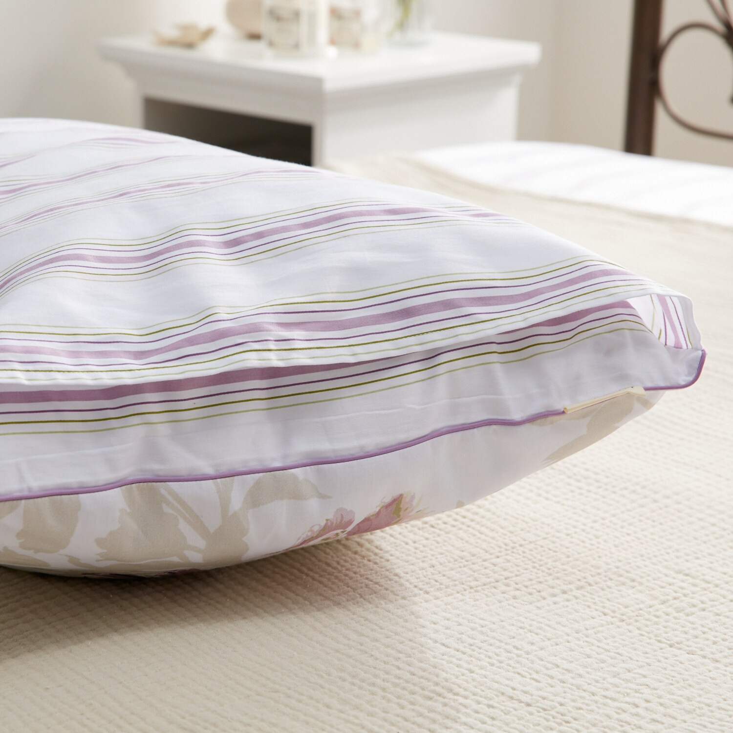 ローラアシュレイ ゴスフォード コットン１００％サテン ピローケース