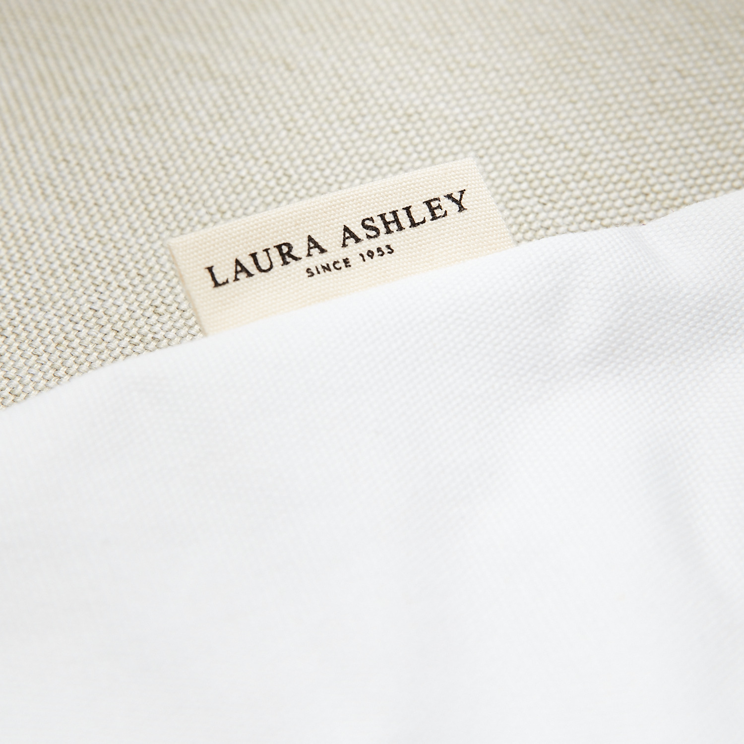 ローラアシュレイ ゴスフォード クッション ＜４５×４５ｃｍ＞