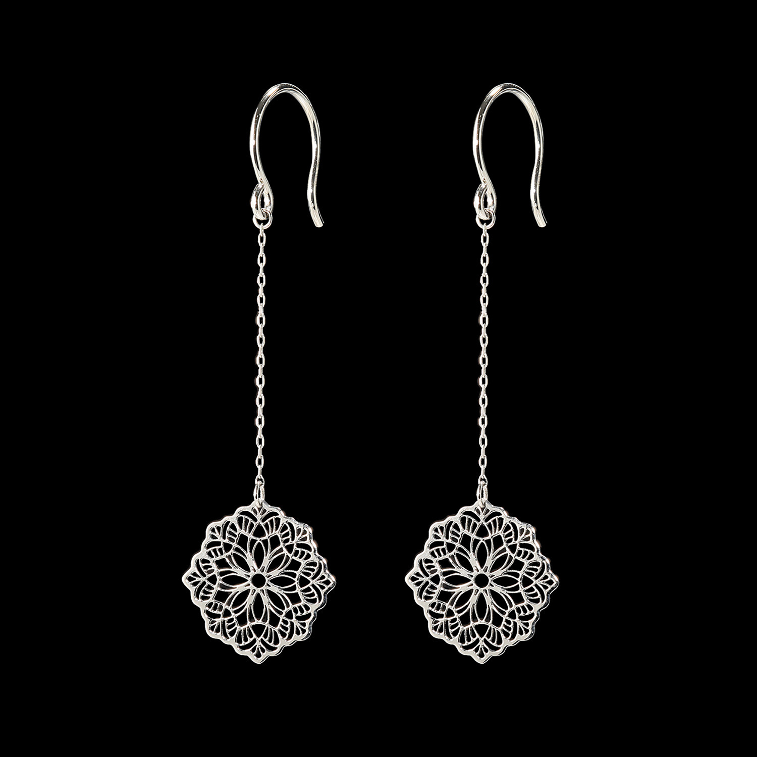 オーサムジュエリー プラチナ９５０ アラベスクデザイン ボタニカル 透かしロングピアス