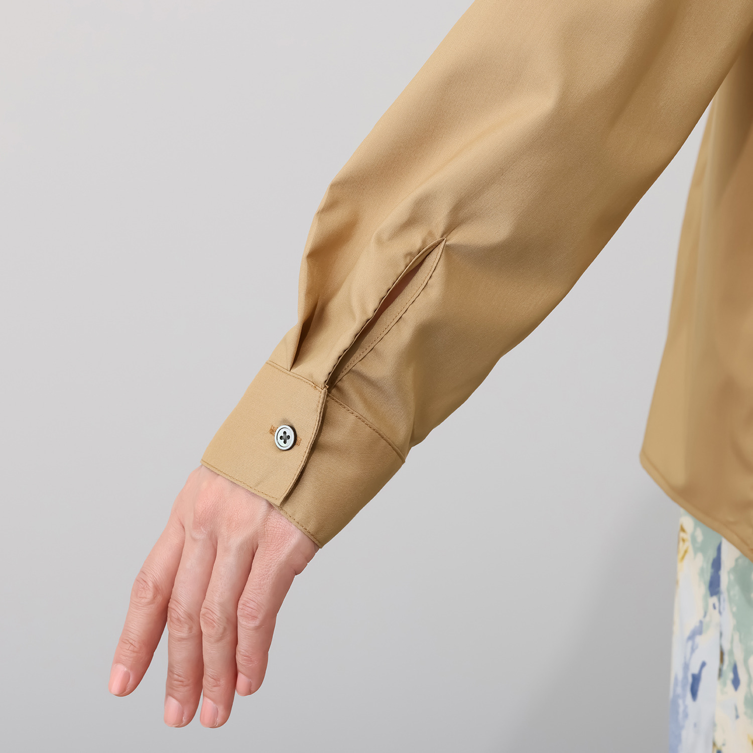 オルテンジア ピンタック＆ギャザーで フレンチトラッドを装う デザインブラウス