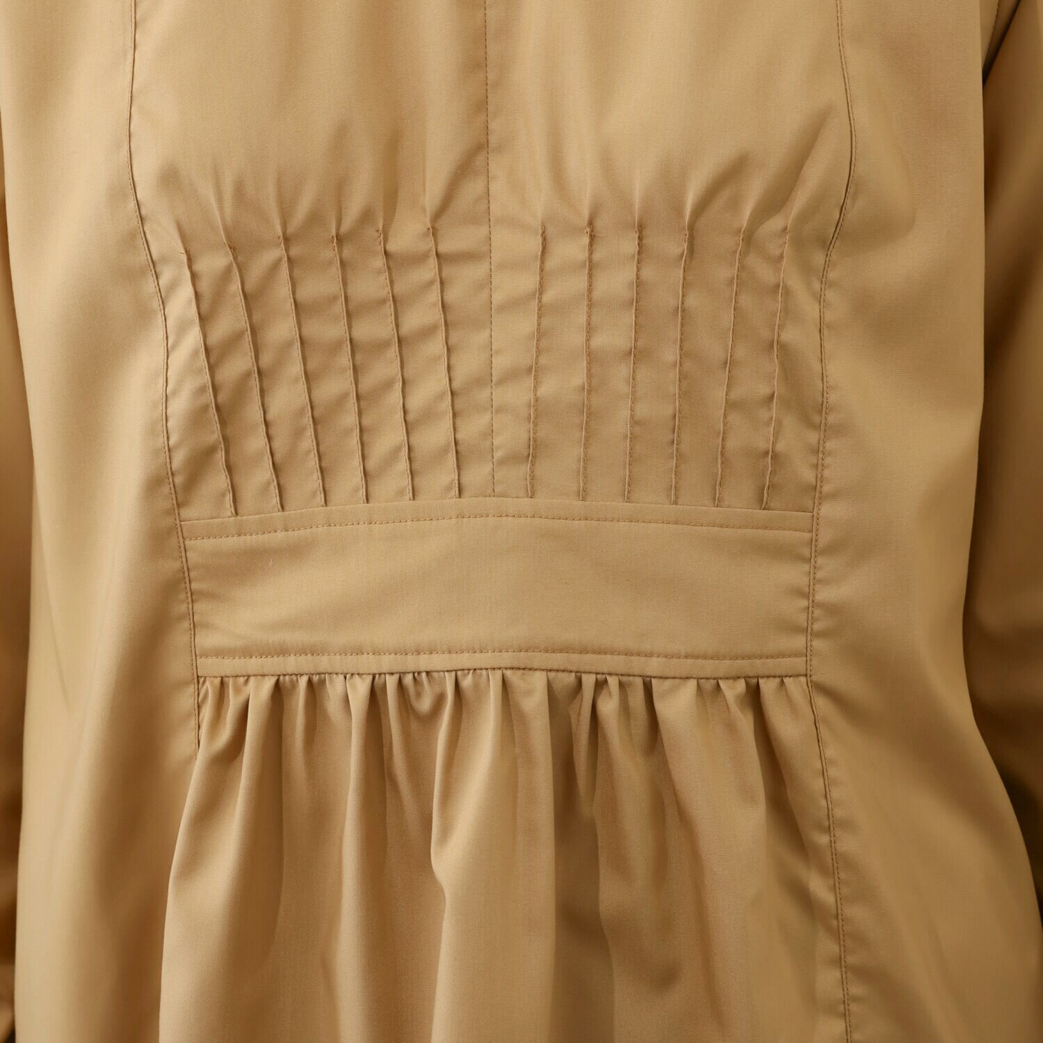 オルテンジア ピンタック＆ギャザーで フレンチトラッドを装う デザインブラウス