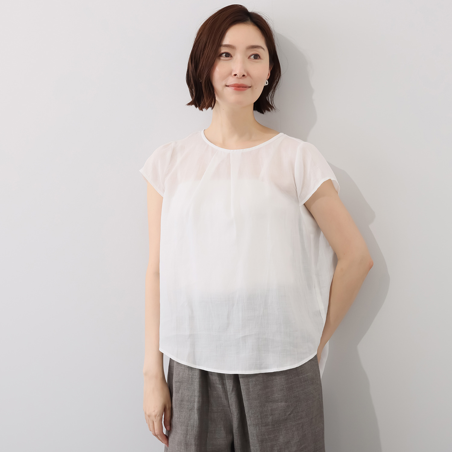 レア　ジェム プレミアムラミーの 極上の涼しさ感じる ランダムタック プルオーバーブラウス