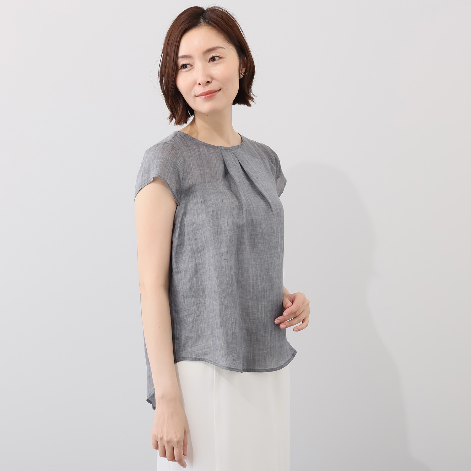 レア　ジェム プレミアムラミーの 極上の涼しさ感じる ランダムタック プルオーバーブラウス