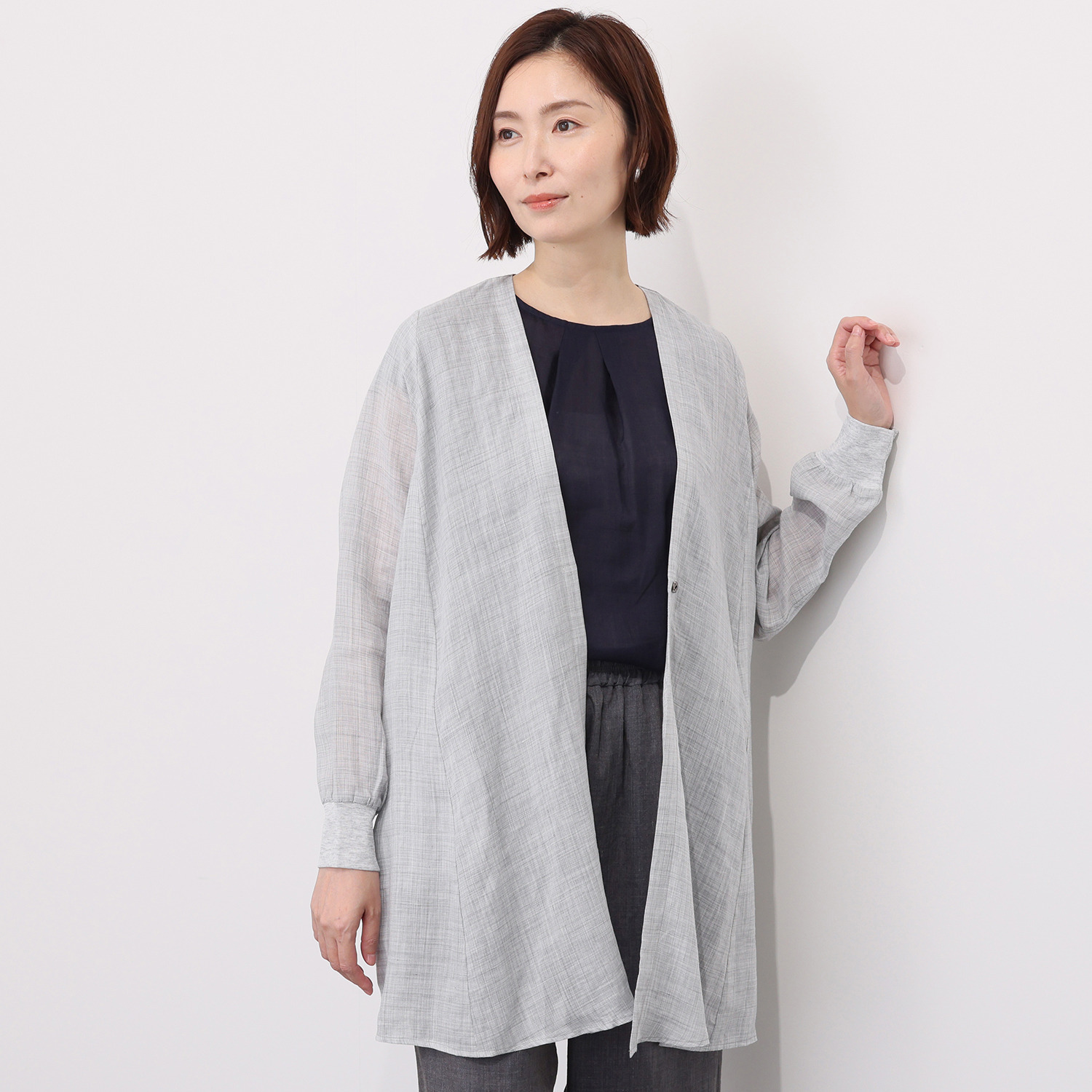 レア　ジェム プレミアムラミーの 極上の涼しさを纏う カーデジャケット