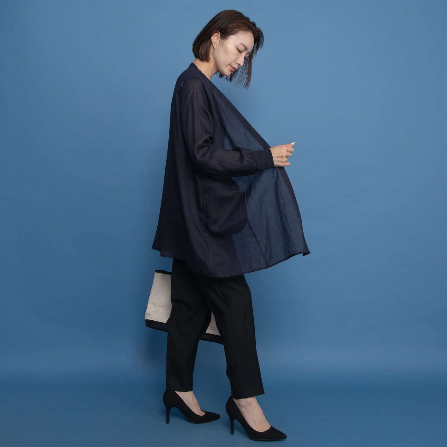 レア　ジェム プレミアムラミーの 極上の涼しさを纏う カーデジャケット