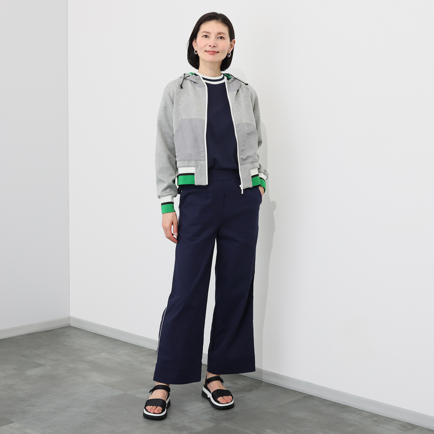 ヴィアゼータ 配色ボーダーリブ パーカー