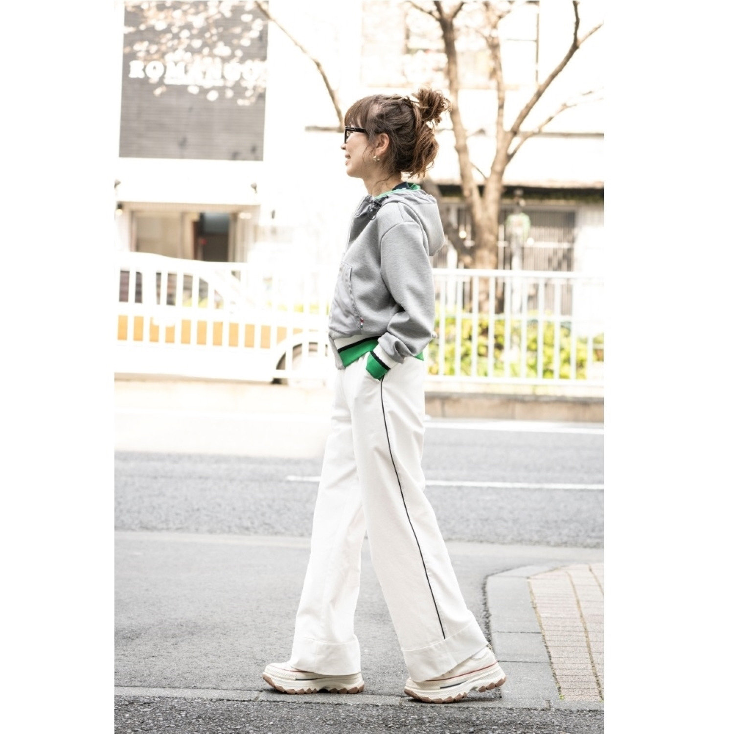 ヴィアゼータ 配色ボーダーリブ パーカー