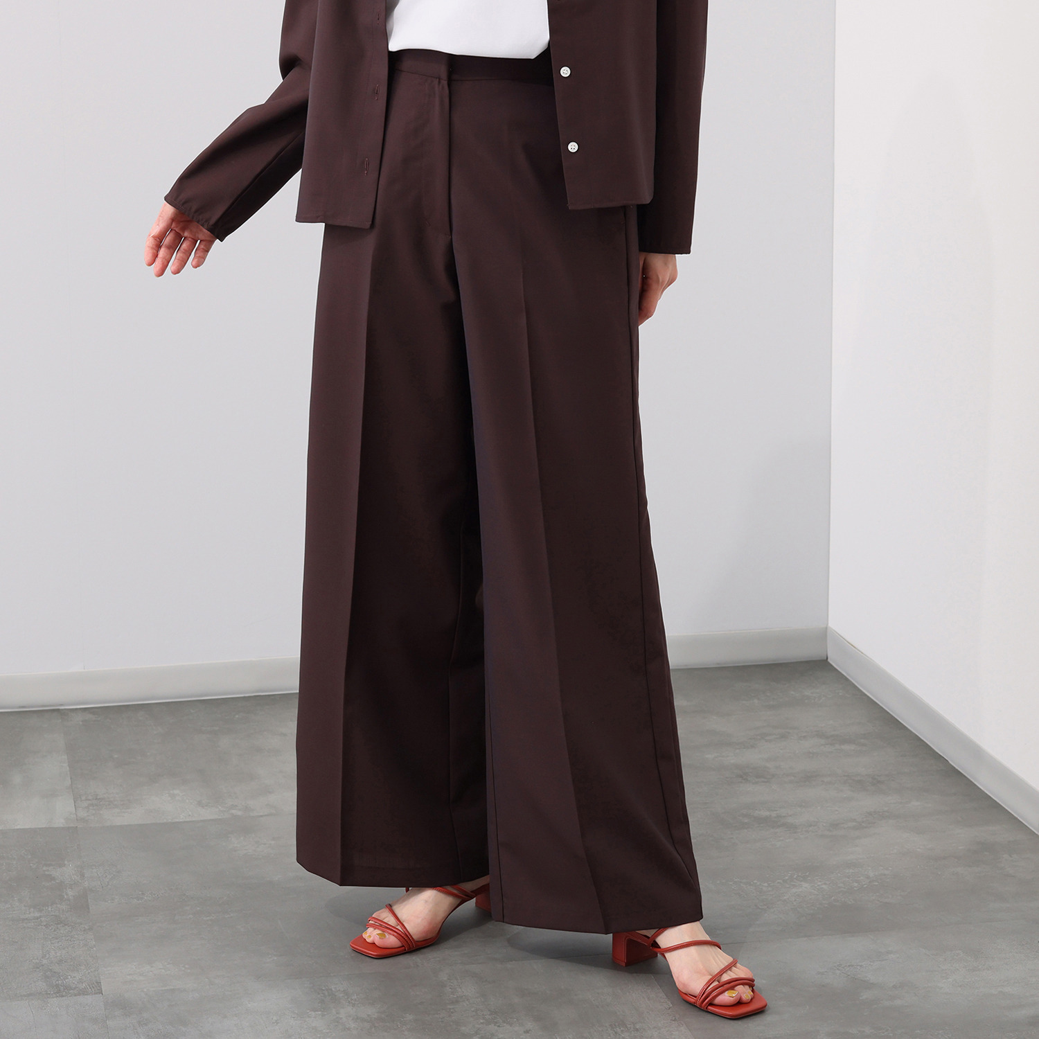 メリオン オーストラリア産 メリノウール混 シルキーソフトタッチ ワイドシルエット センタープレスパンツ