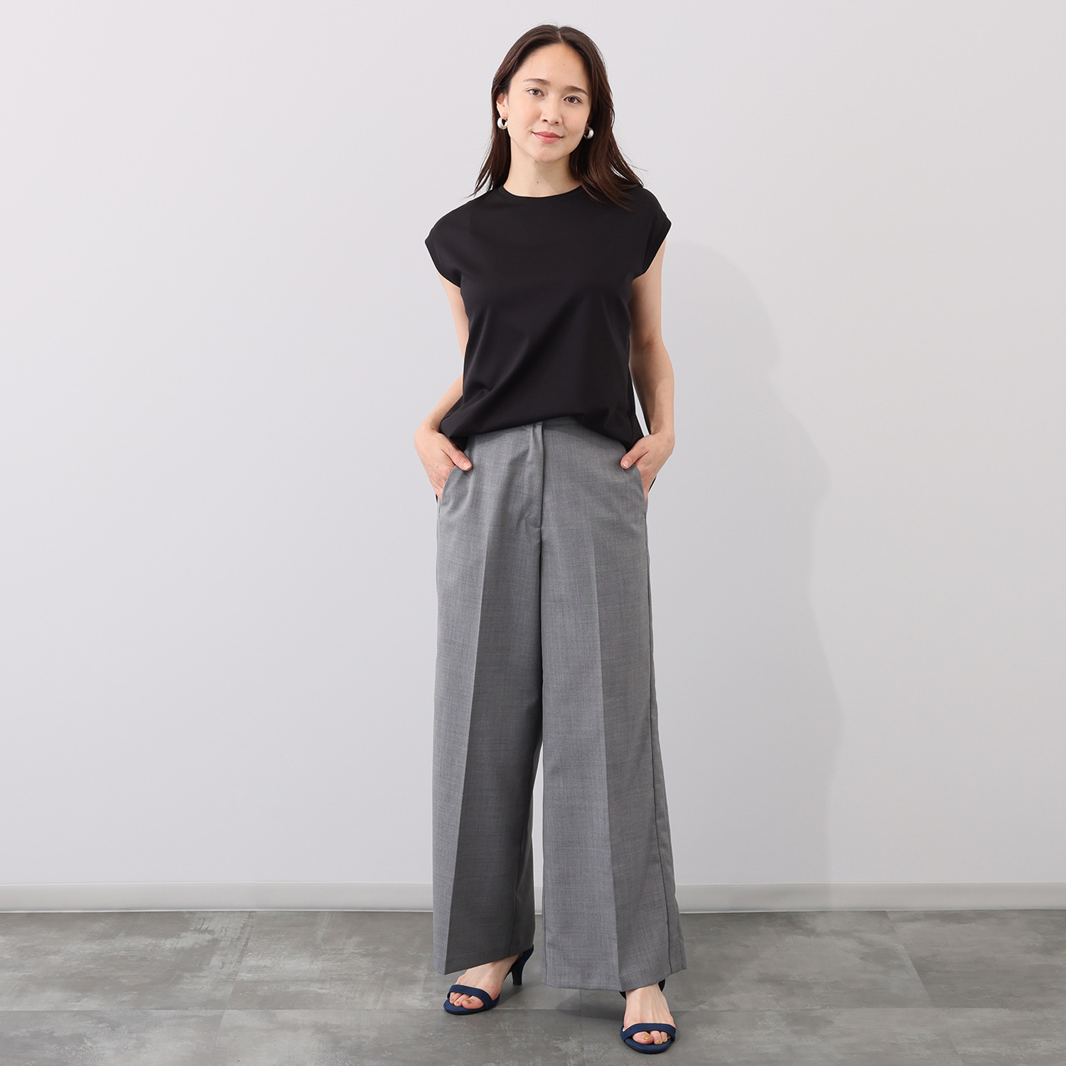 メリオン オーストラリア産 メリノウール混 シルキーソフトタッチ ワイドシルエット センタープレスパンツ