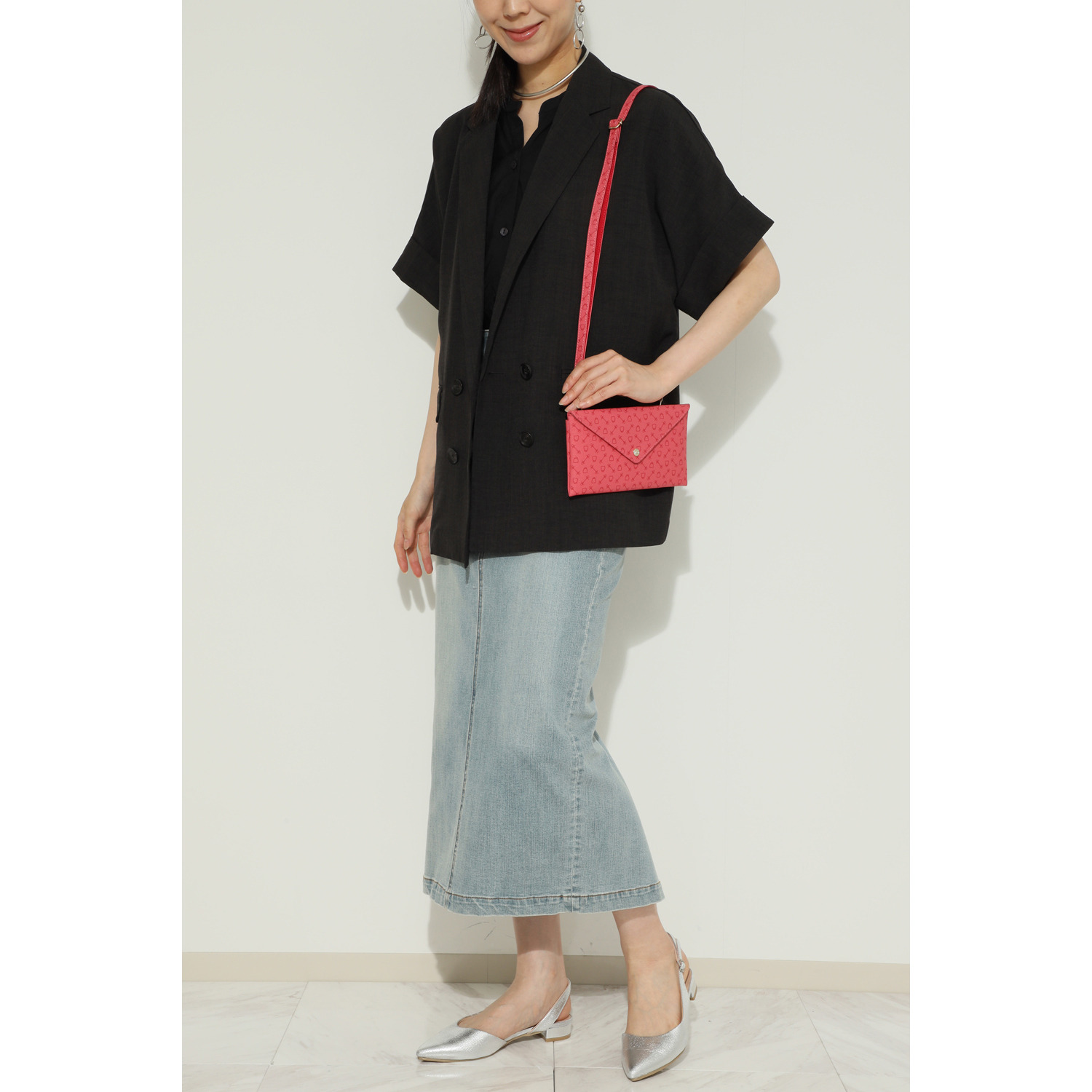 ホワイ “エンベロープ” ミニショルダーバッグ