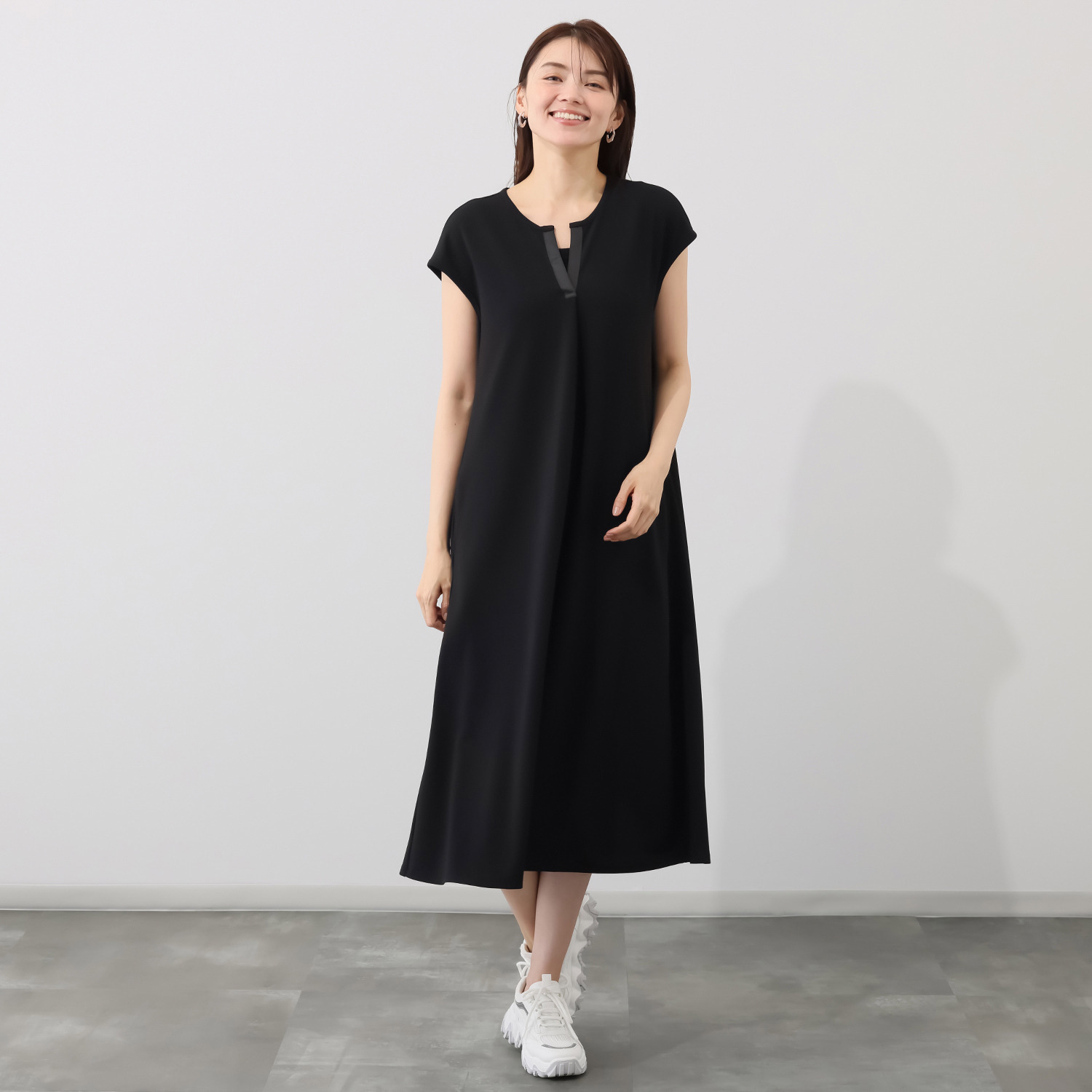 元町ゼラール うれしい機能満載！ さらさらジャージー ドレープワンピース