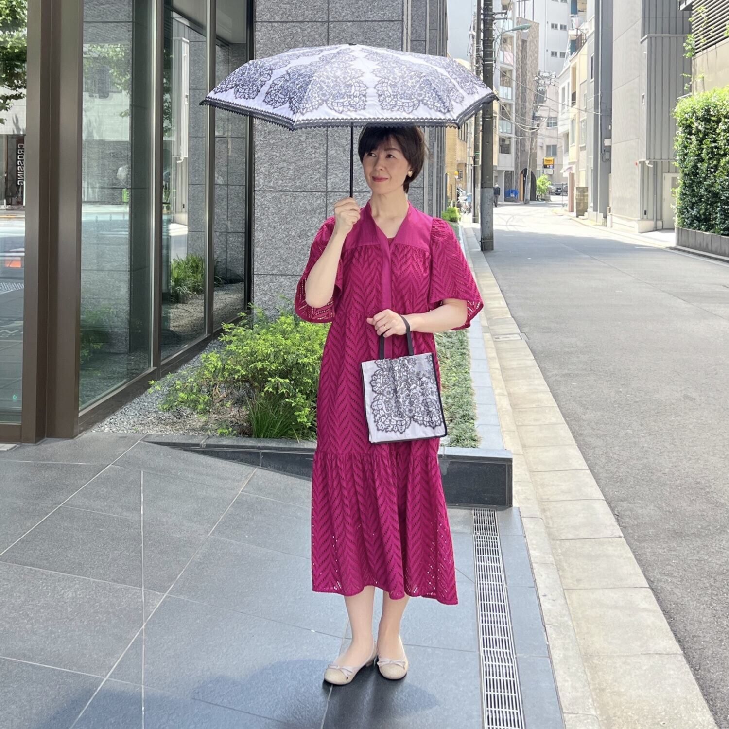 ジュエルレース バイ　ブルーミング 収納バッグ付 簡単開閉 晴雨兼用折りたたみ日傘