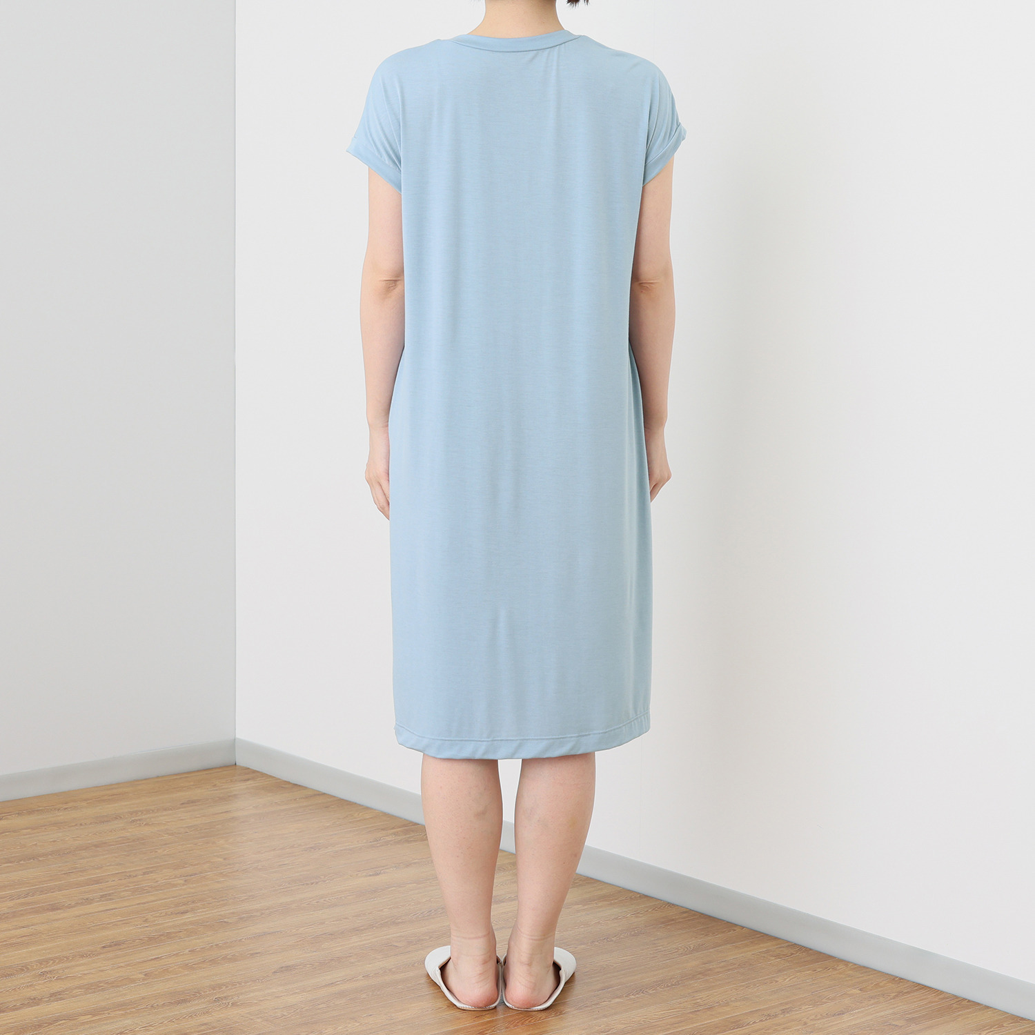 ホーム　バイ テンピュール ６種の鉱物を配合した なめらか素材 ワンピース