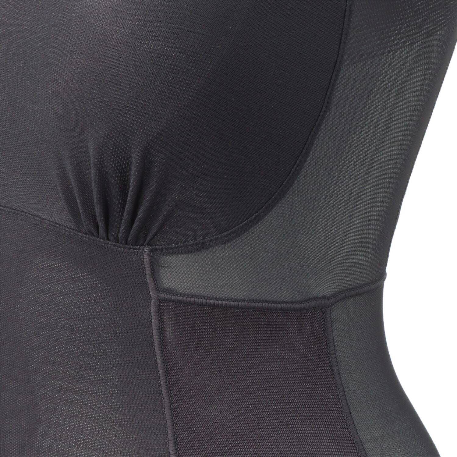 涼感ビューティー 接触冷感 お腹＆背中スッキリ ブラタンクトップ ２枚セット