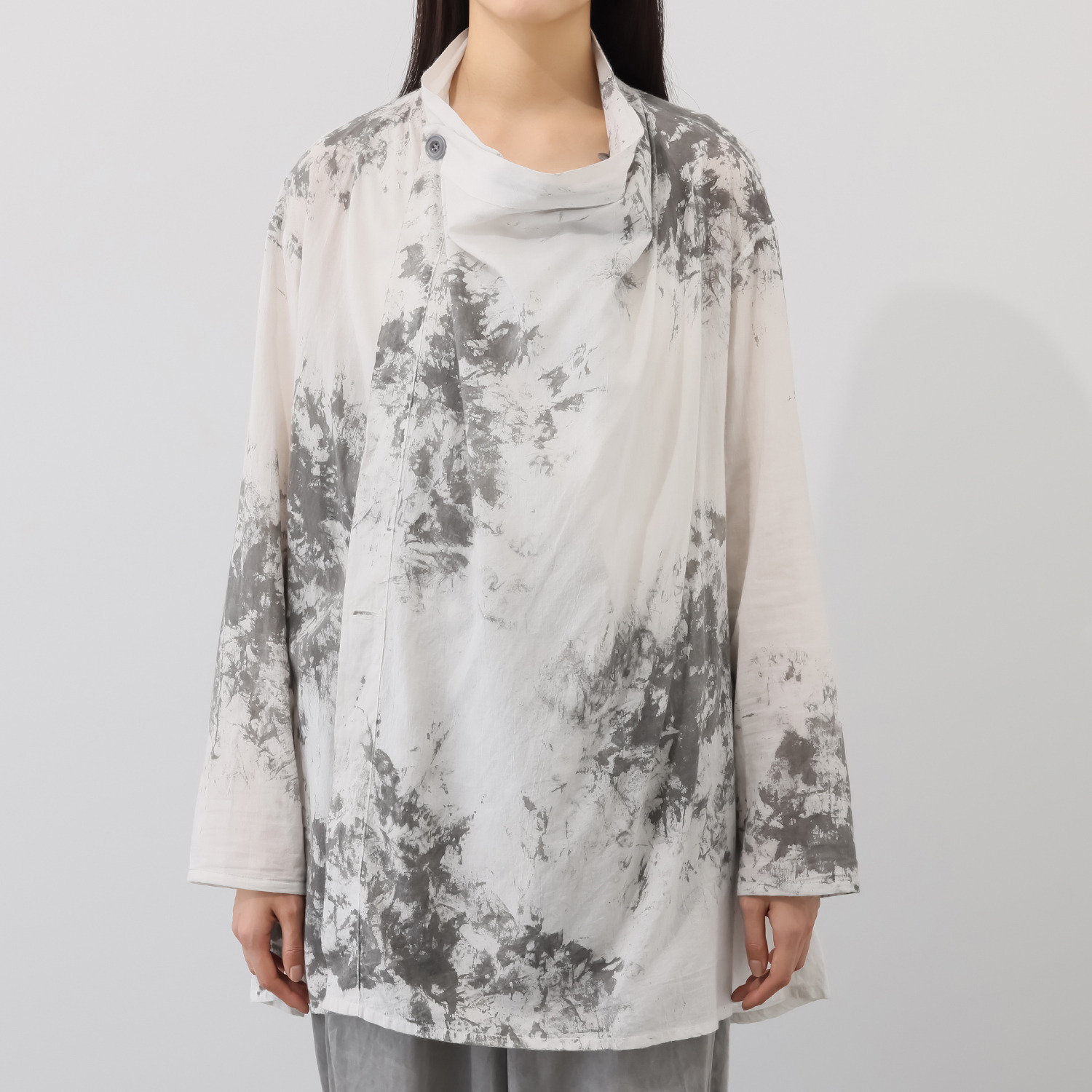 イロフシ 手染めの一点もの 芸術的な遊墨染め 遊墨コットン まといカーディガン