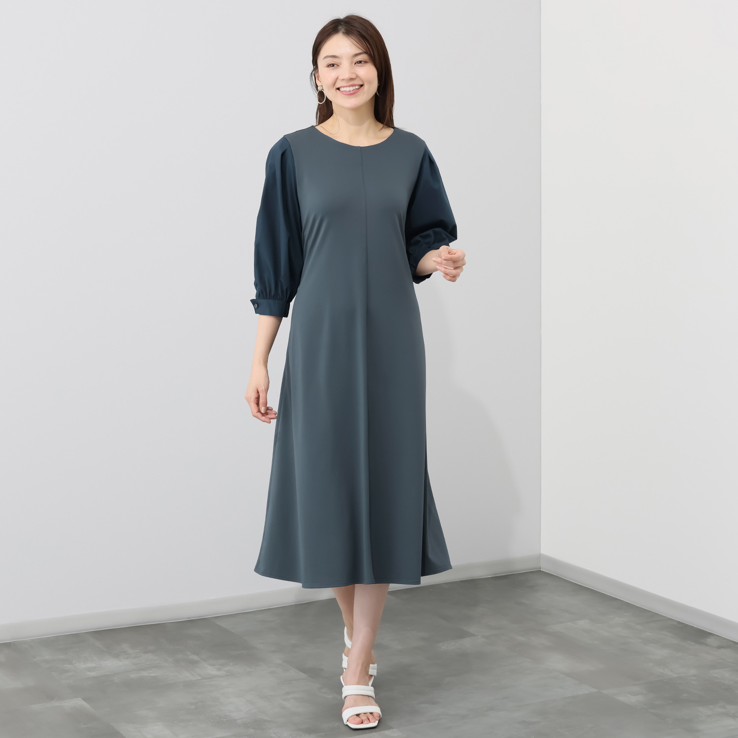 リサリサ ジョーゼット風 袖コンシャス デザインワンピース