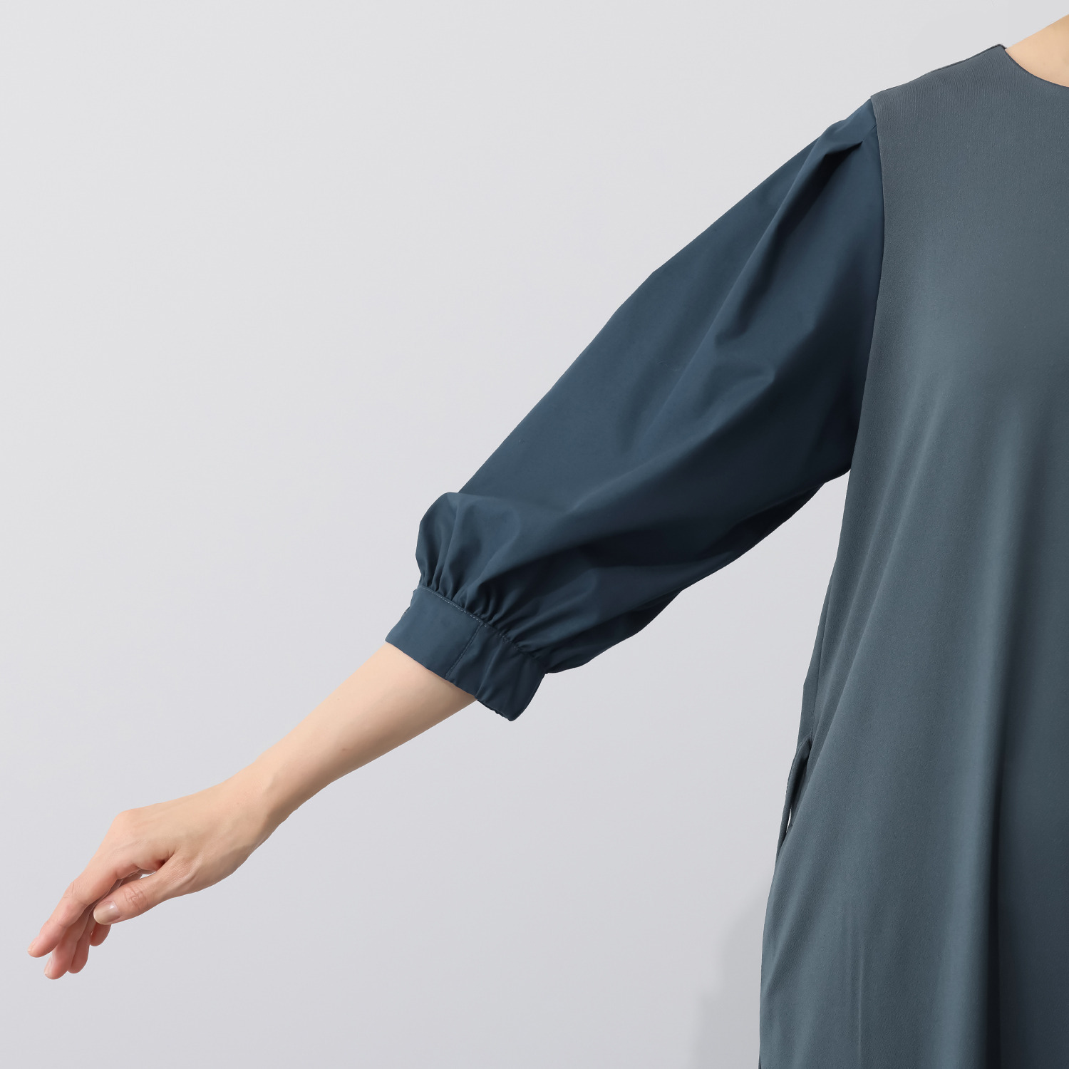 リサリサ ジョーゼット風 袖コンシャス デザインワンピース